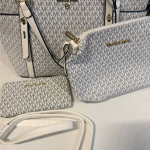 Michael Kors White and Gold Tote Set